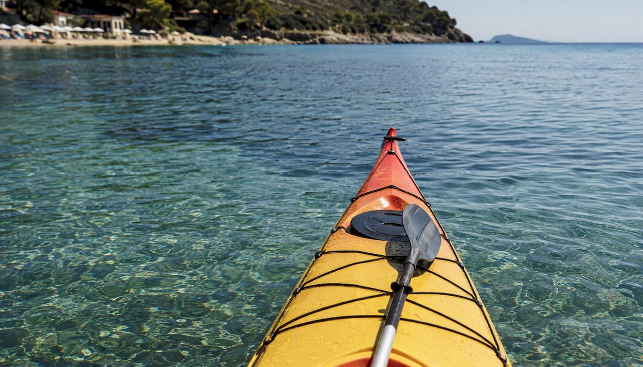 Kayak sulle acque cristalline di Marciana Marina